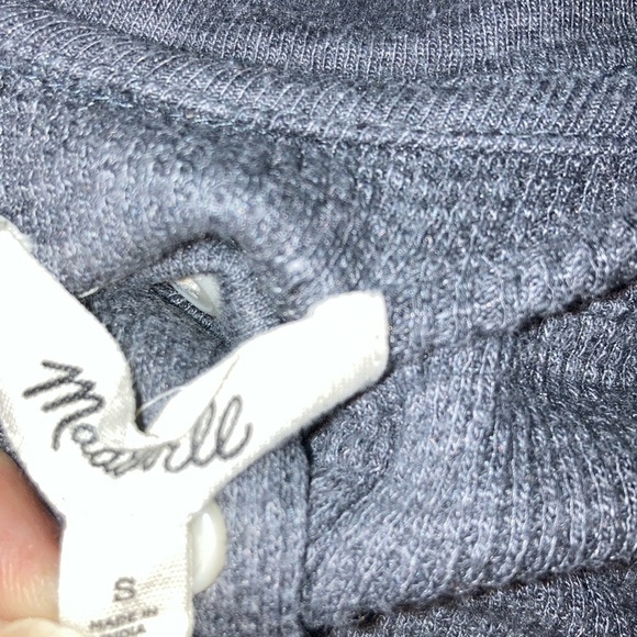 Madewell gray thermal top great condition size small - Picture 5 of 6